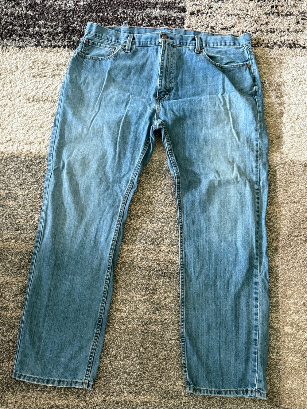 Levi's Men's Straight Jeans in Medium Blue Denim 40x32
